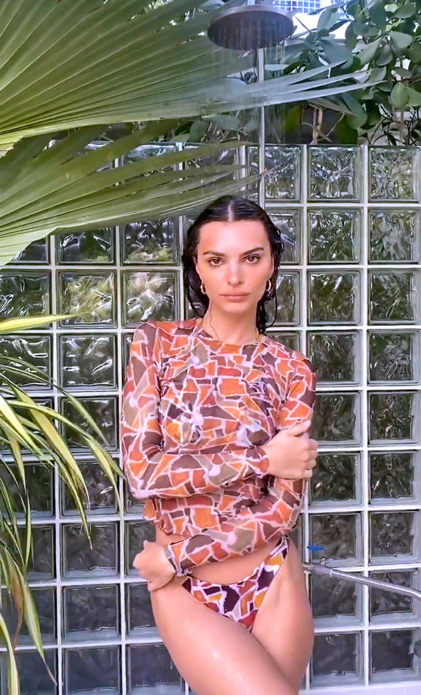 emily-ratajkowski gallery photo #7050