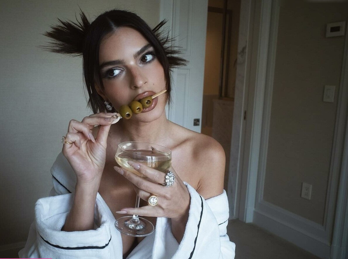 emily-ratajkowski gallery photo #944