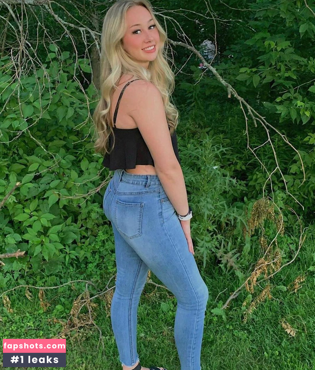 Emily Rickwood gallery photo #19