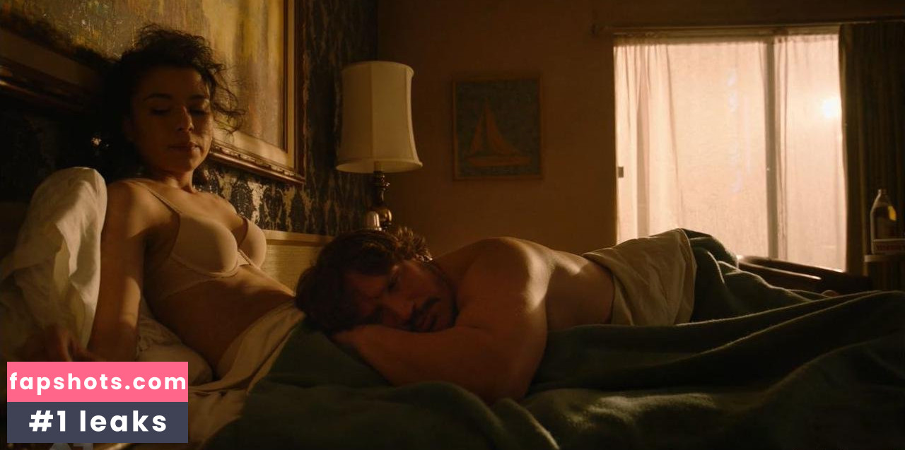 Emily Rios gallery photo #12