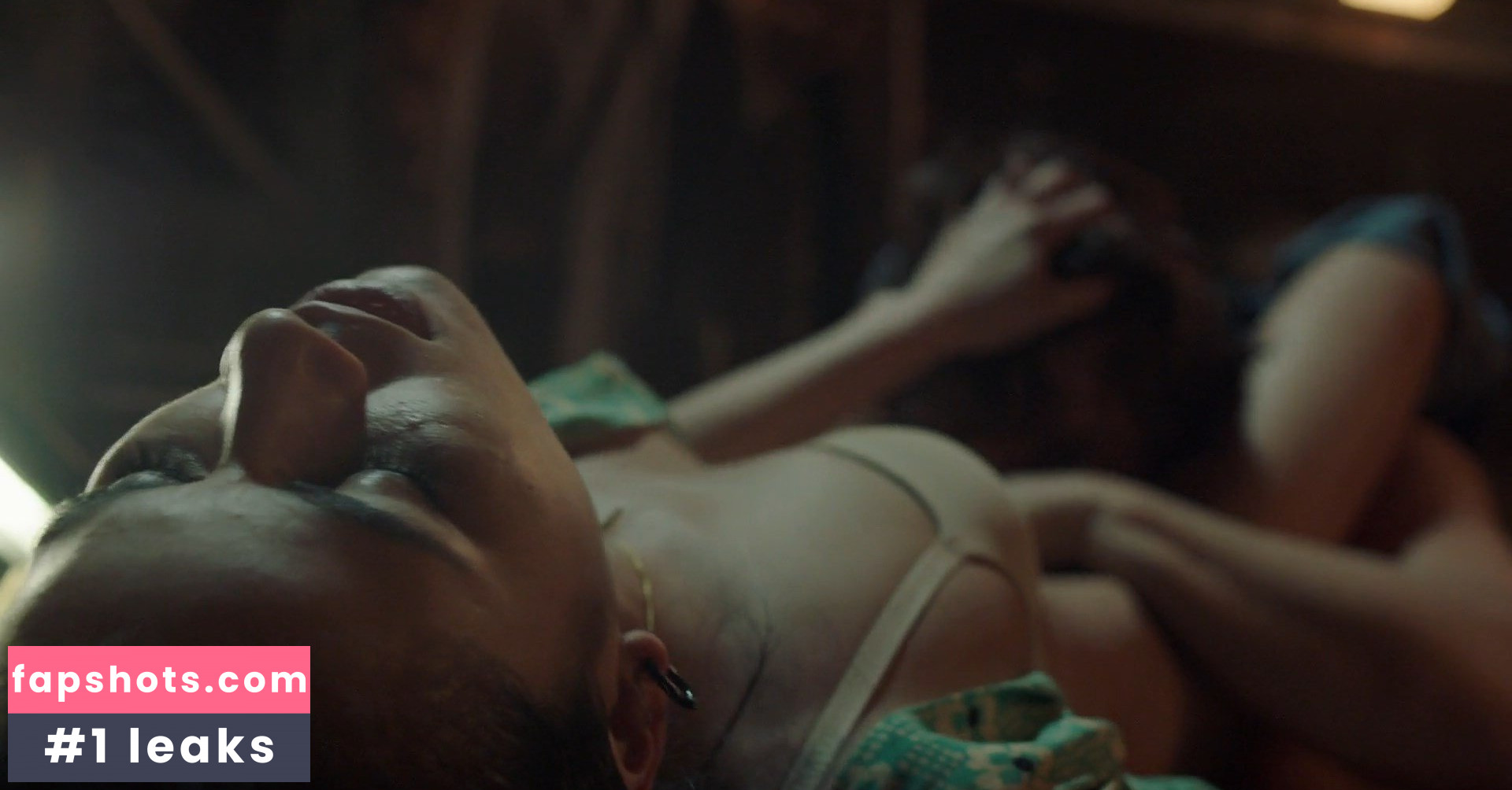 Emily Rios gallery photo #3