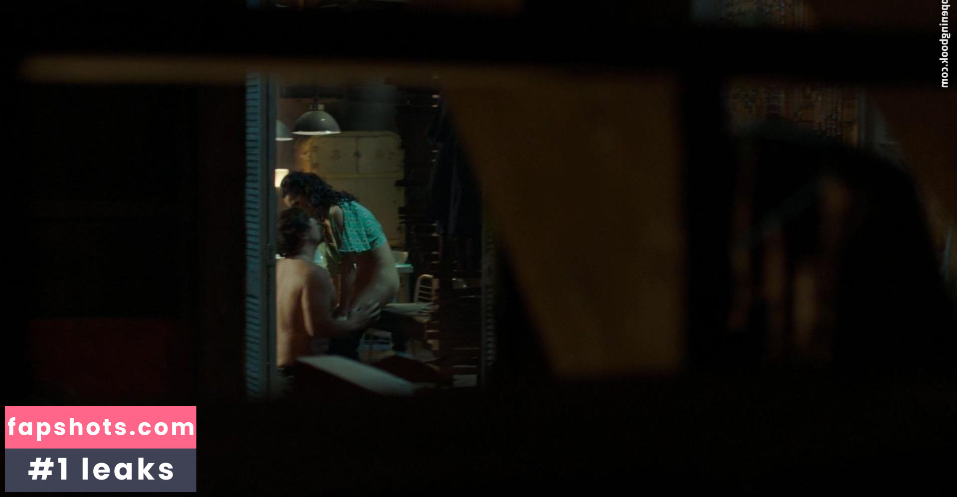 Emily Rios gallery photo #8