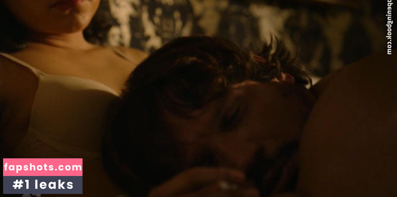 Emily Rios gallery photo #10