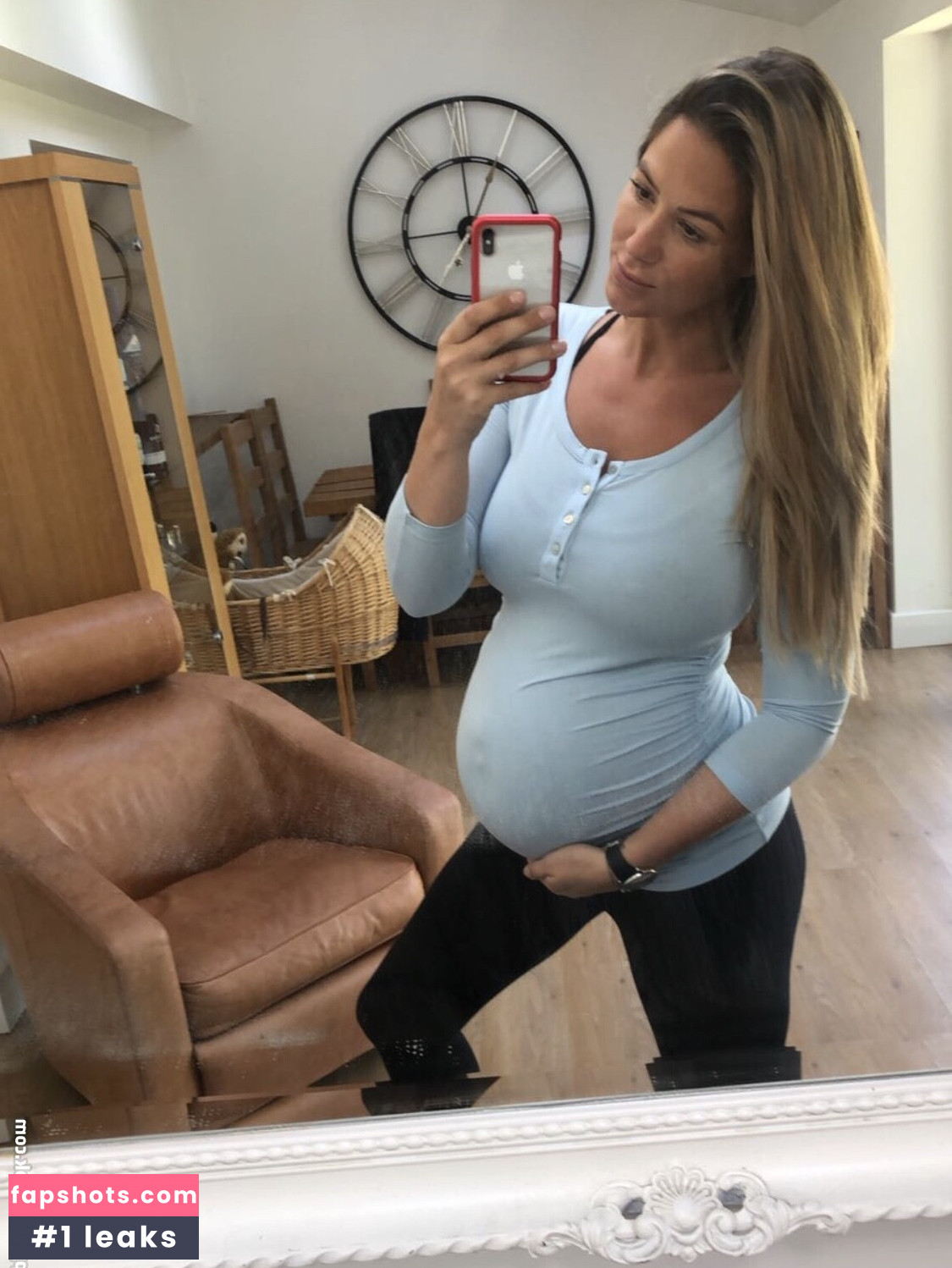 Emily Rose Ross gallery photo #3