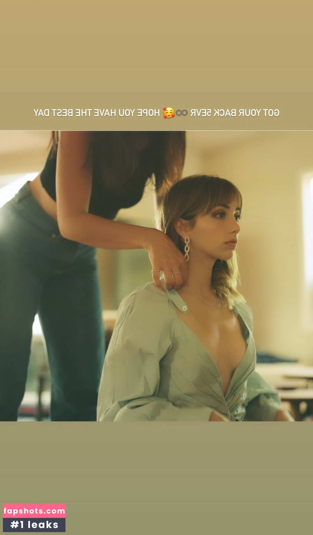 Emily Rudd gallery photo #17