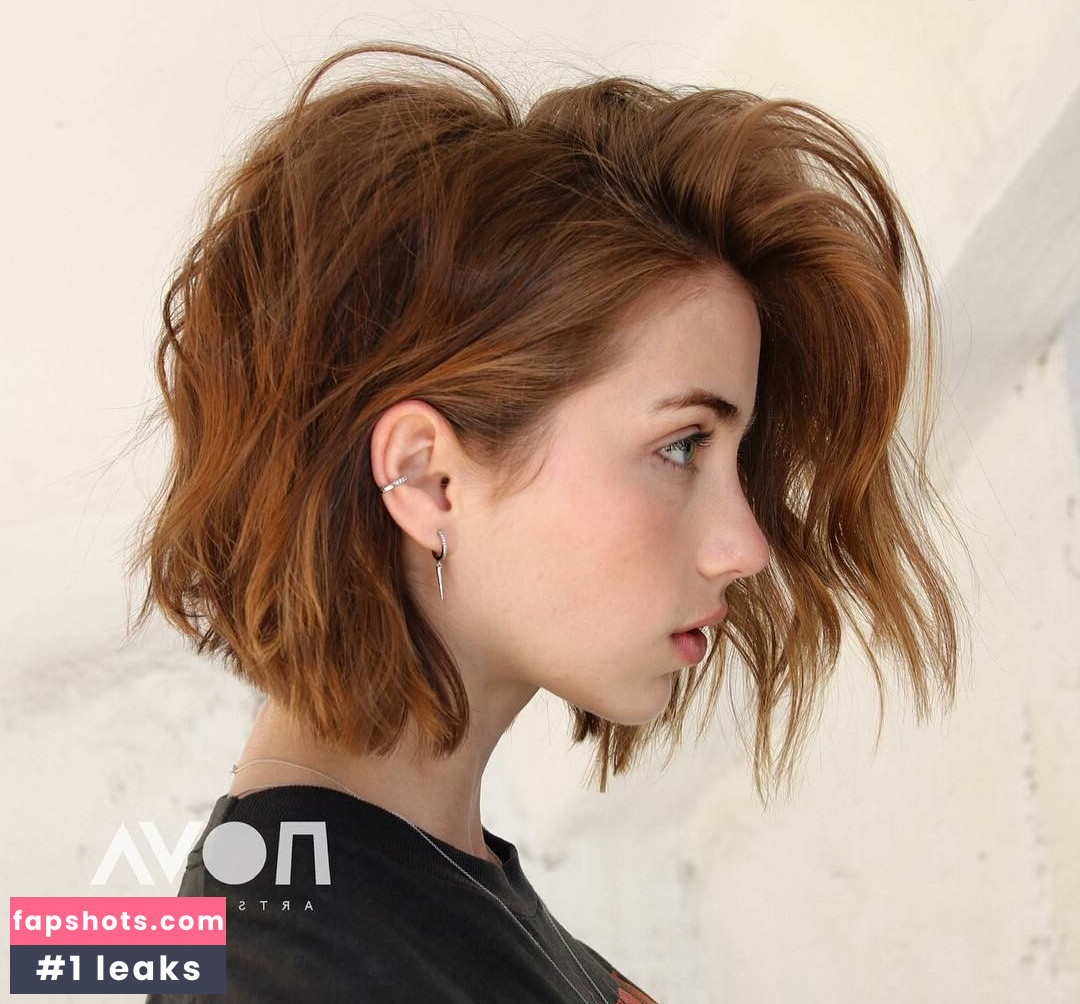 Emily Rudd gallery photo #28