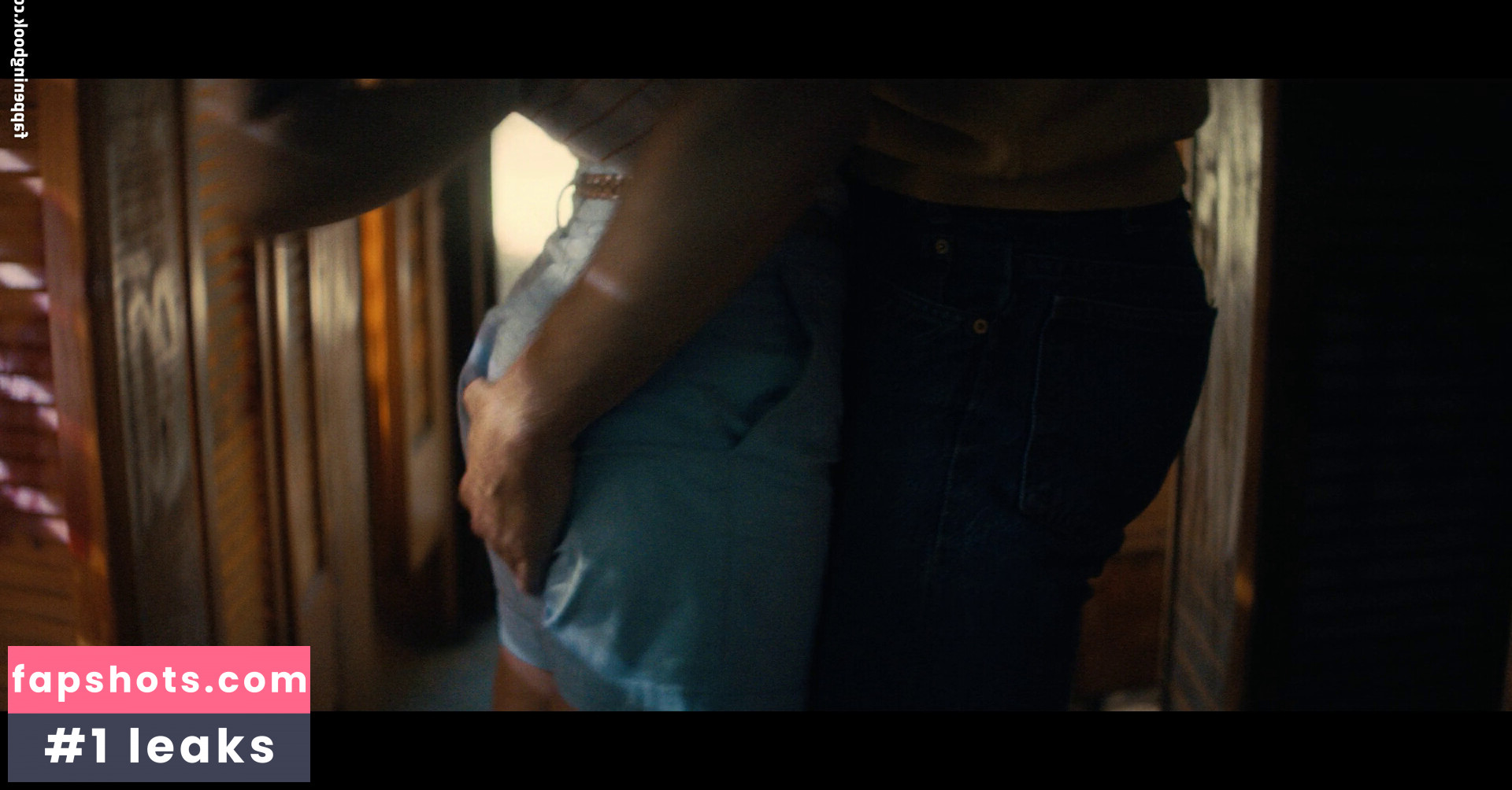 Emily Rudd gallery photo #54