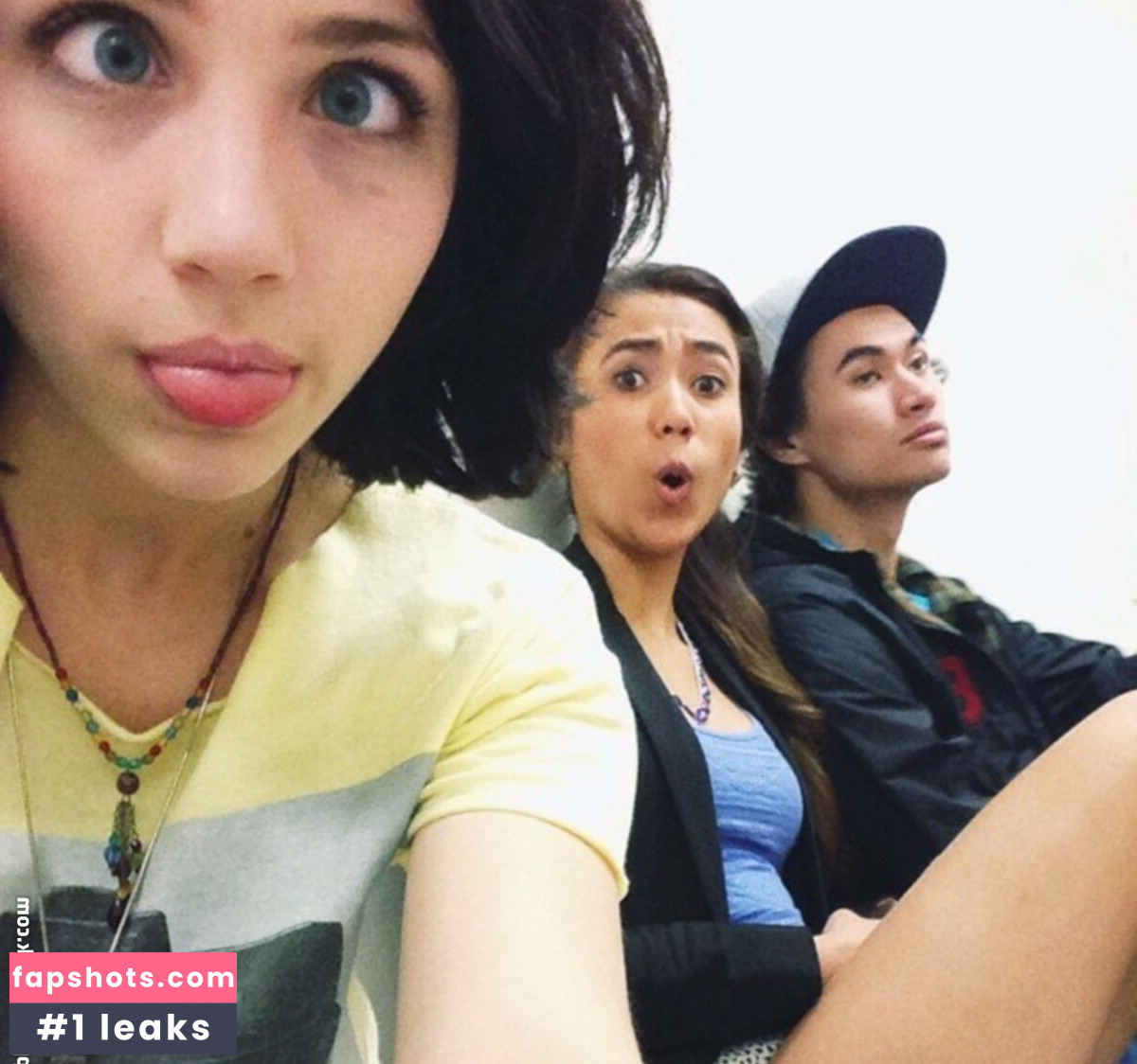 Emily Rudd gallery photo #65