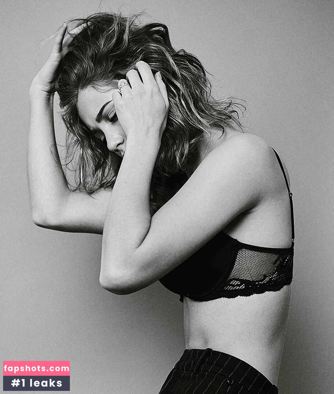 Emily Rudd gallery photo #66