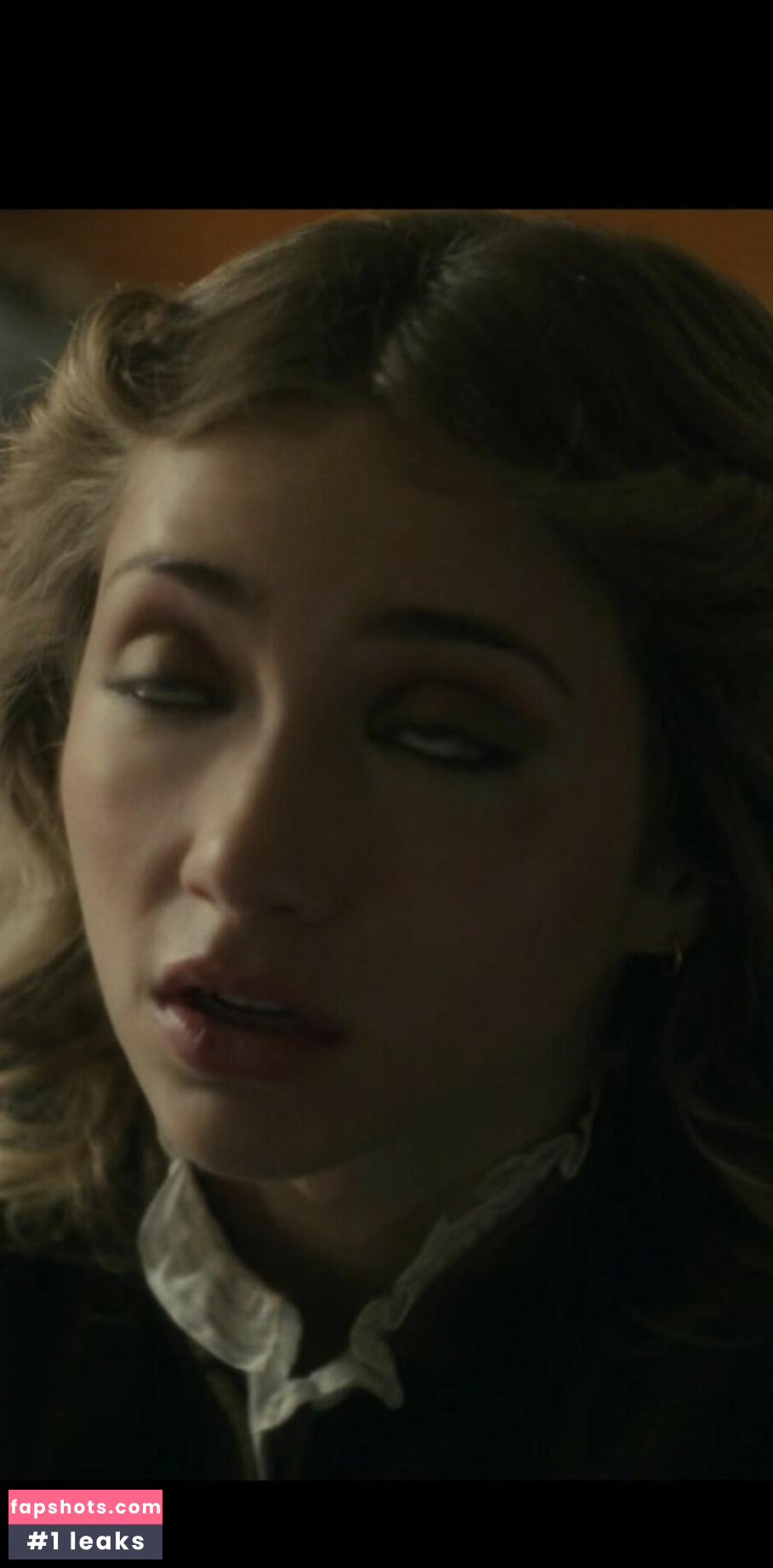 Emily Rudd gallery photo #69