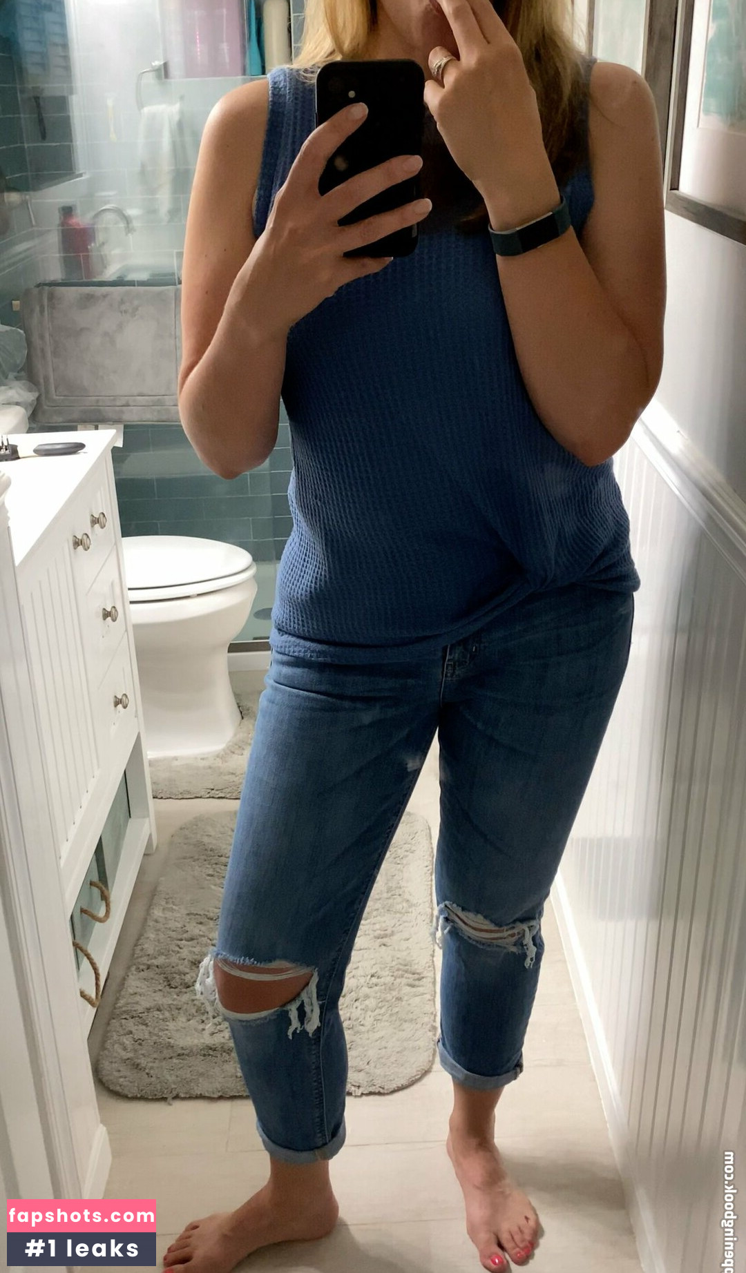 Emily Sequoia gallery photo #34