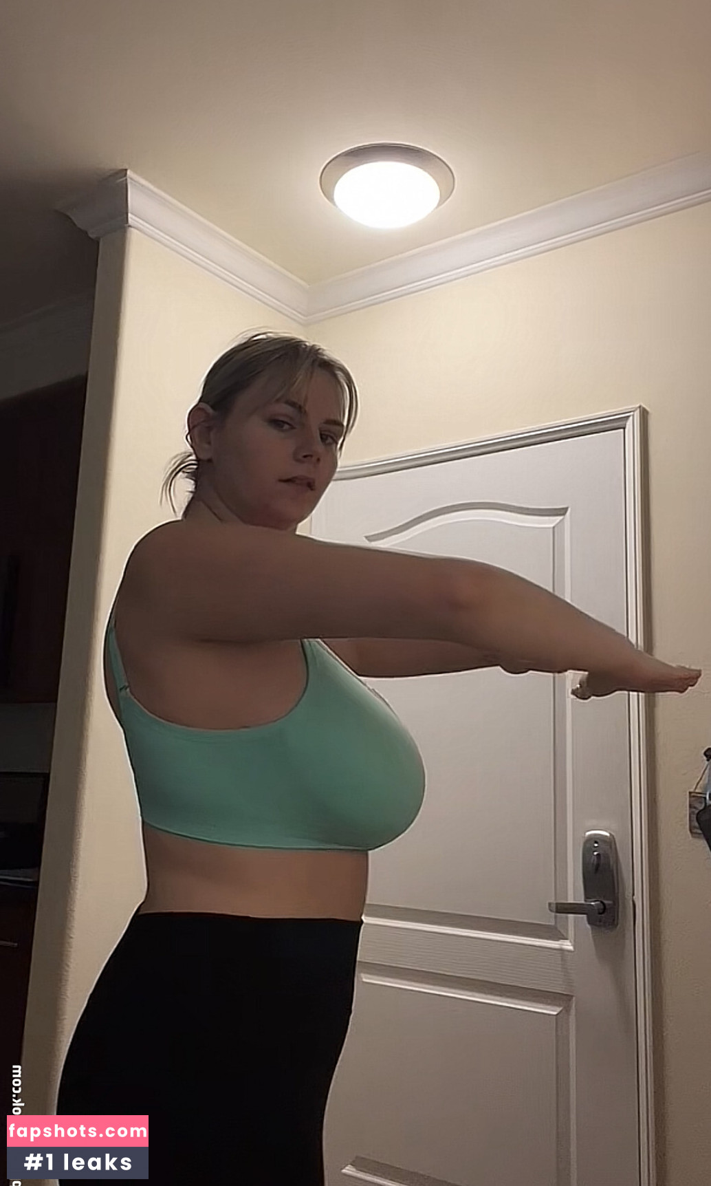 Emily V Nude Leaks OnlyFans Photos #29 - LeakJerk