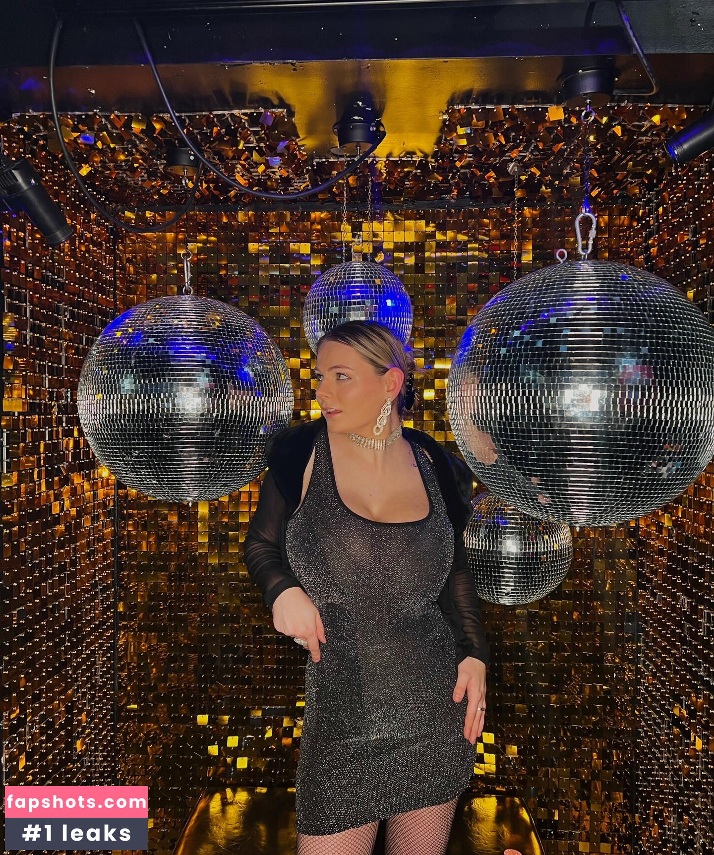 Emily V Nude Leaks OnlyFans Photos #5 - LeakJerk