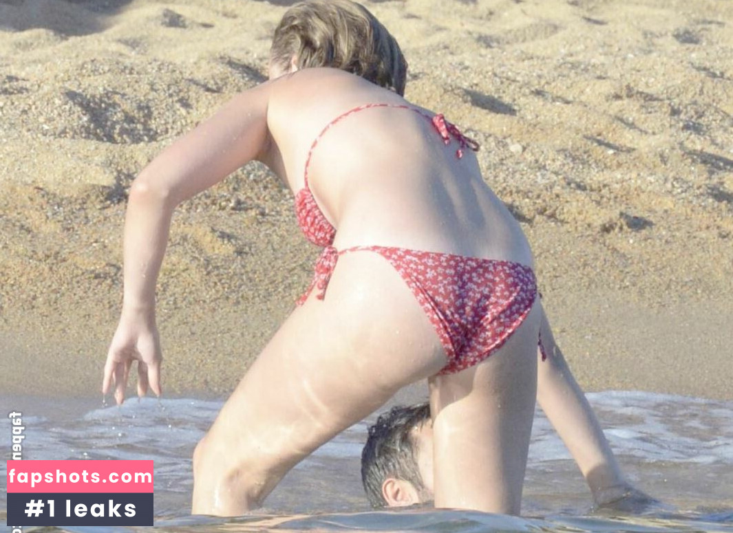 Emily VanCamp Filtración Desnuda OnlyFans Foto #4 - Fapshots