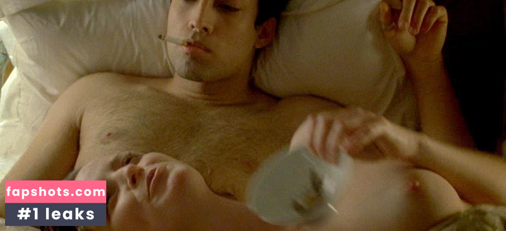 Emily Wachter gallery photo #3