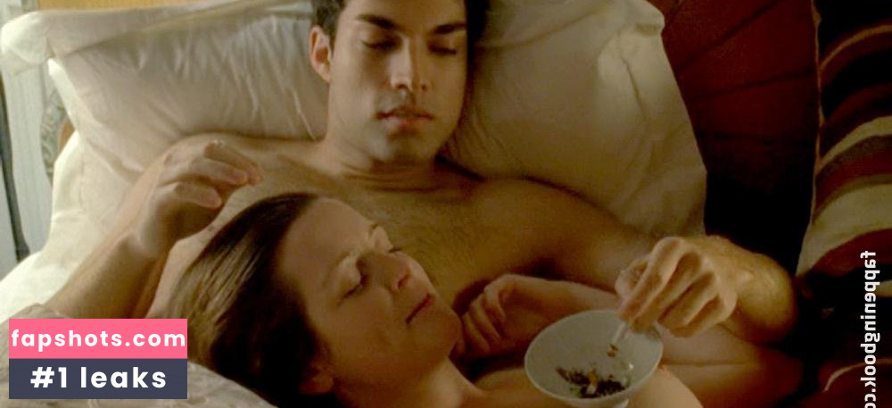 Emily Wachter gallery photo #4