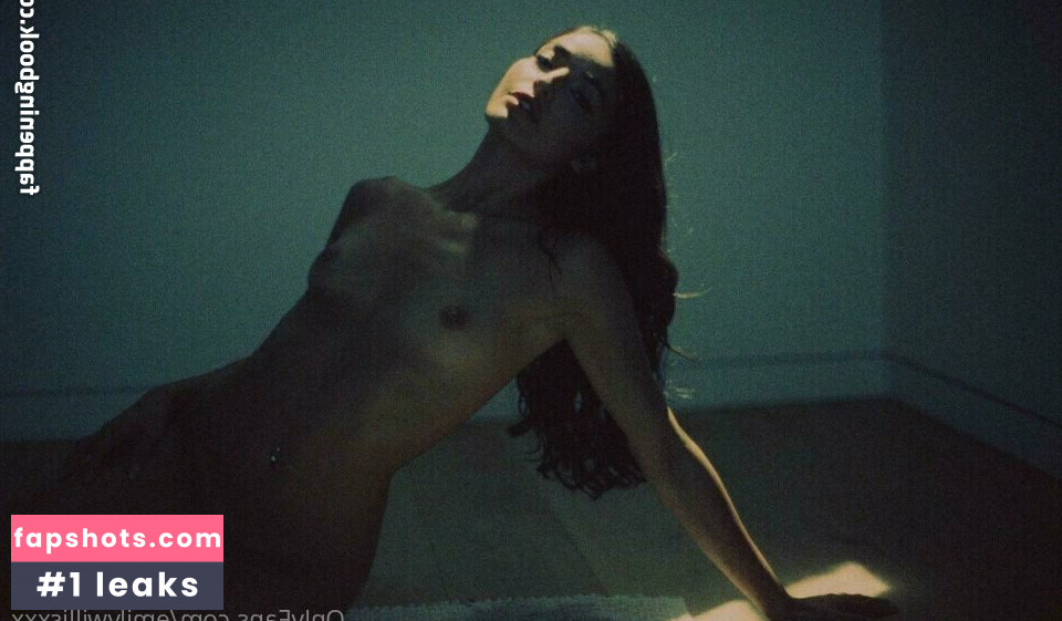 Emily Willis gallery photo #447