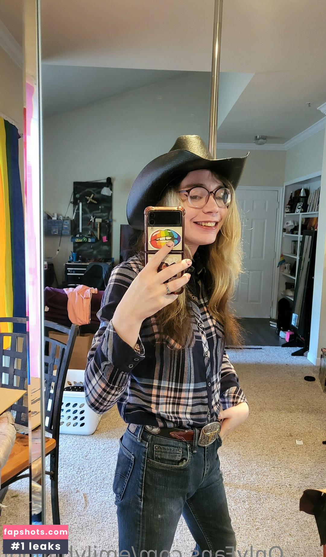 emilybunoof gallery photo #38