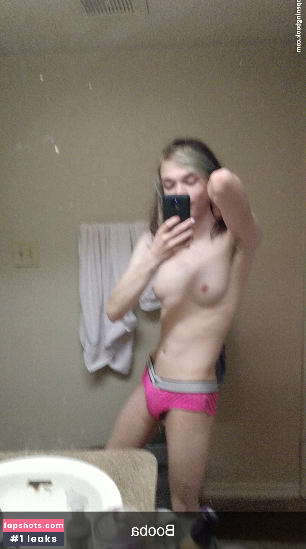 emilybunoof gallery photo #40