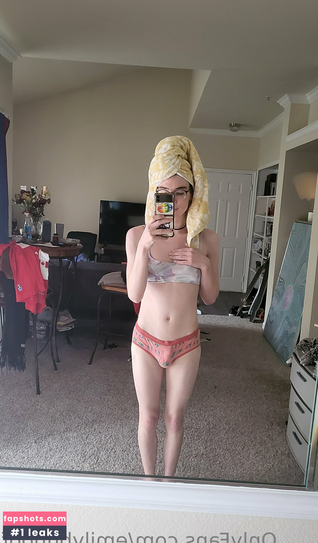 emilybunoof gallery photo #51