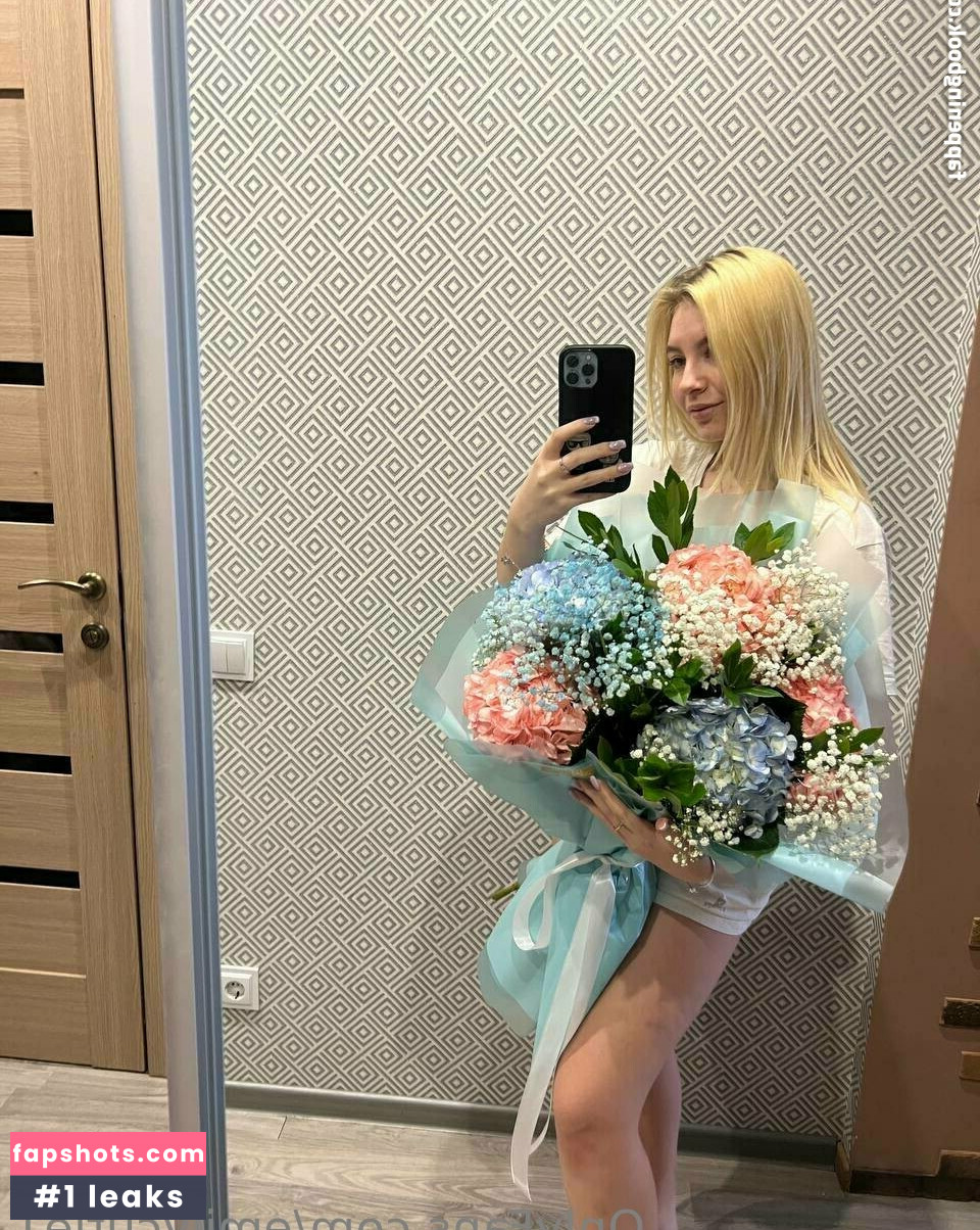 emilycutie1 gallery photo #27