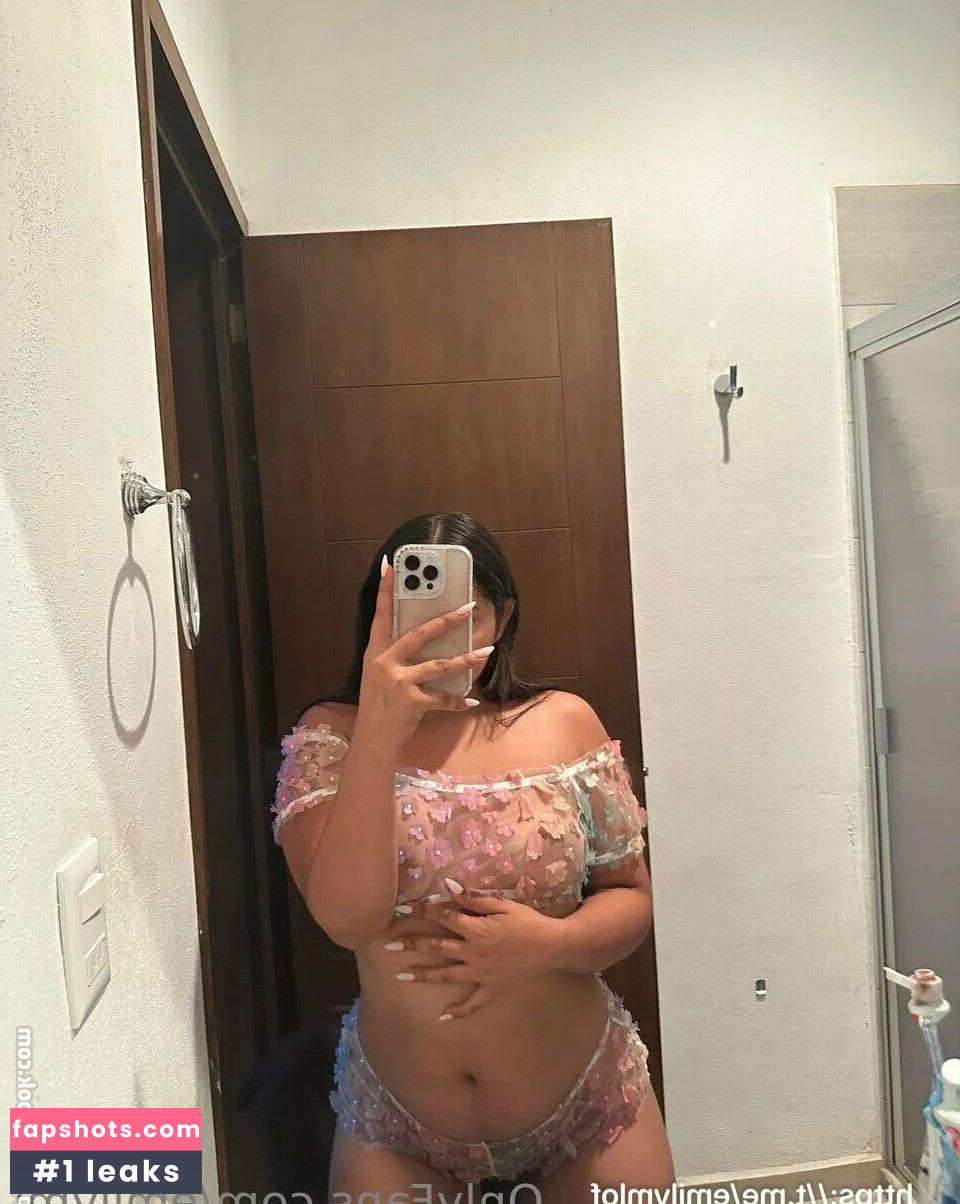 emilyml gallery photo #24