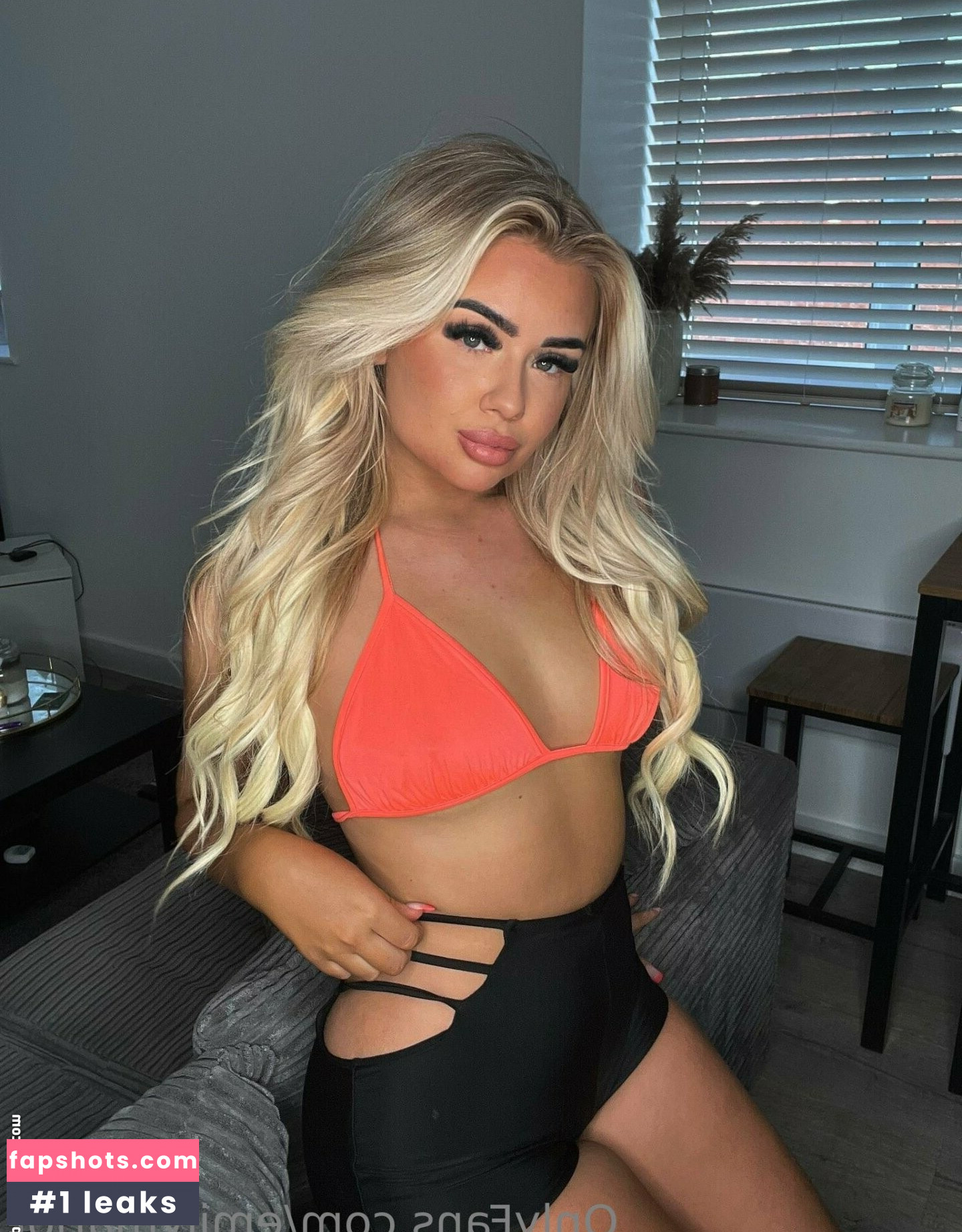 emilymrlor Nude Leaks OnlyFans Photos #28 - LeakJerk