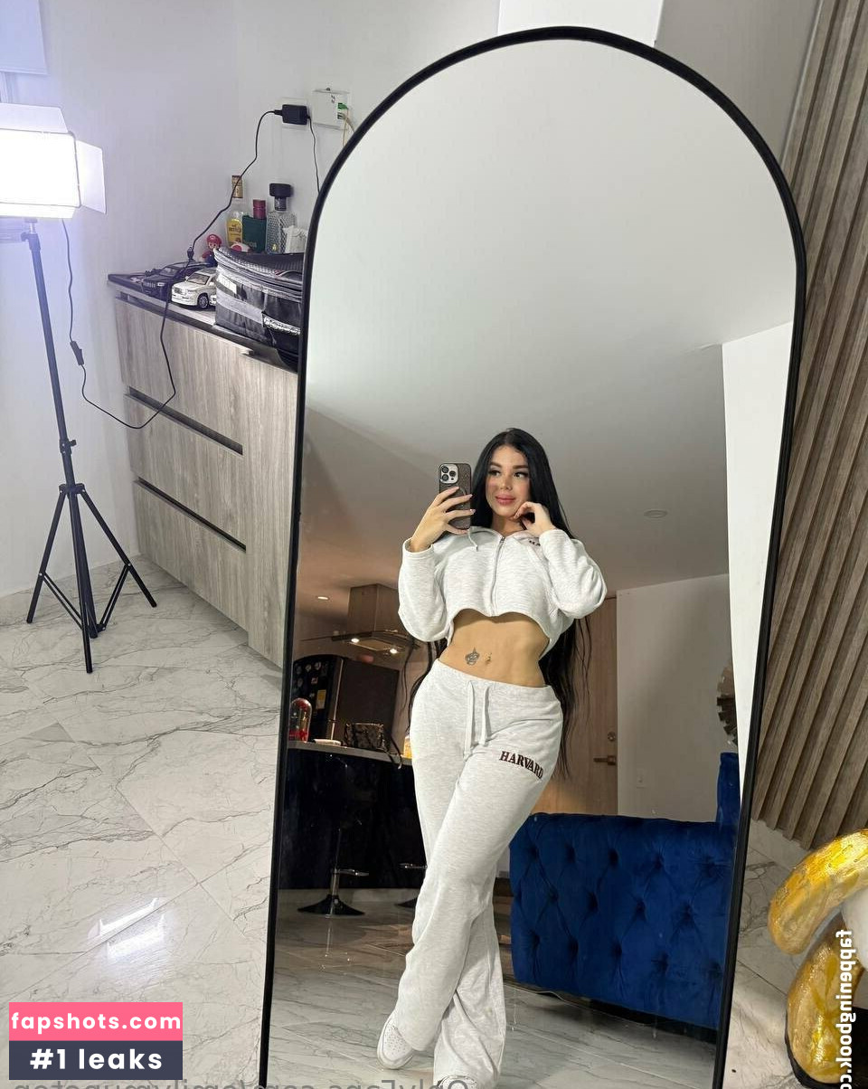 emilymuneton Nahé úniky fotek pouze od fanoušků #13 - Fapshots