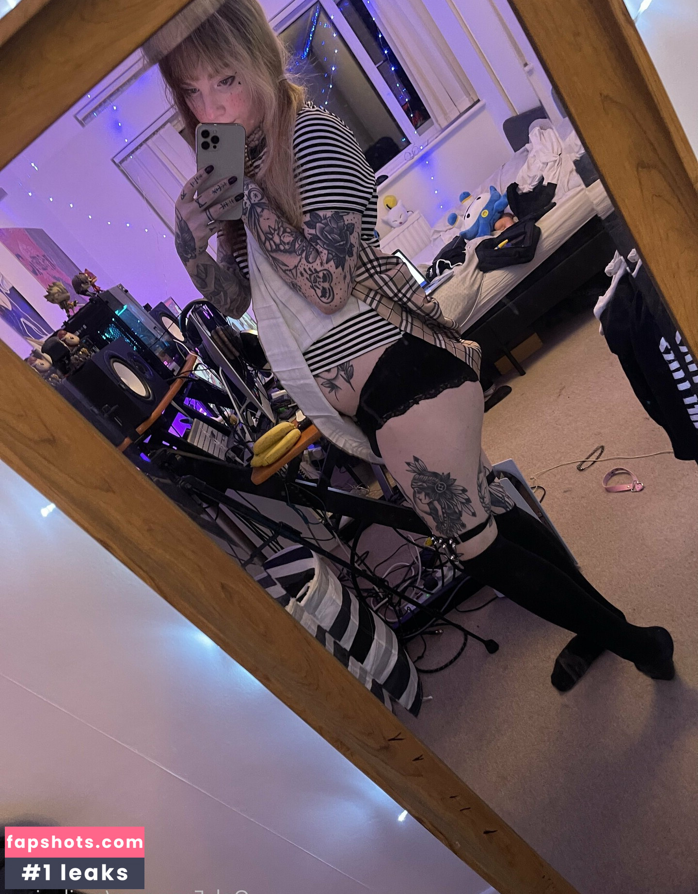 emilypiexo gallery photo #21