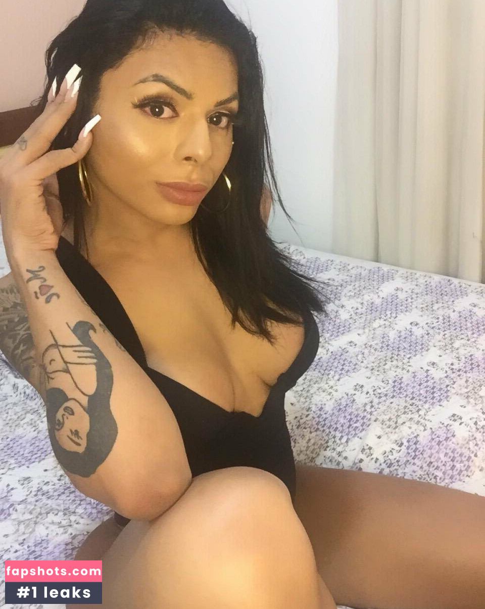 emilysales19 gallery photo #4