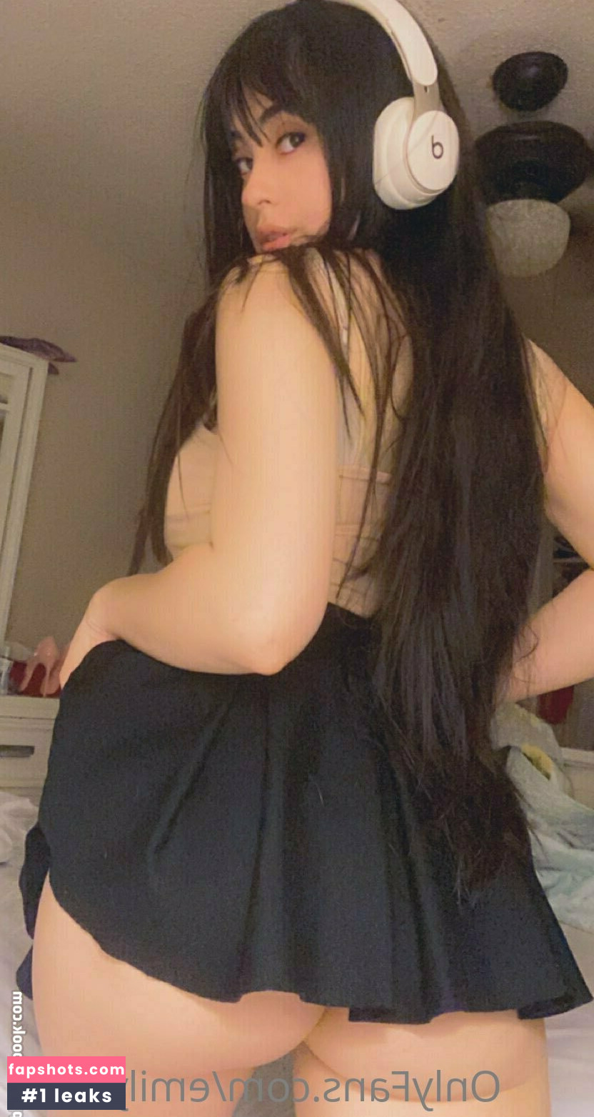 Emilyuumi gallery photo #24