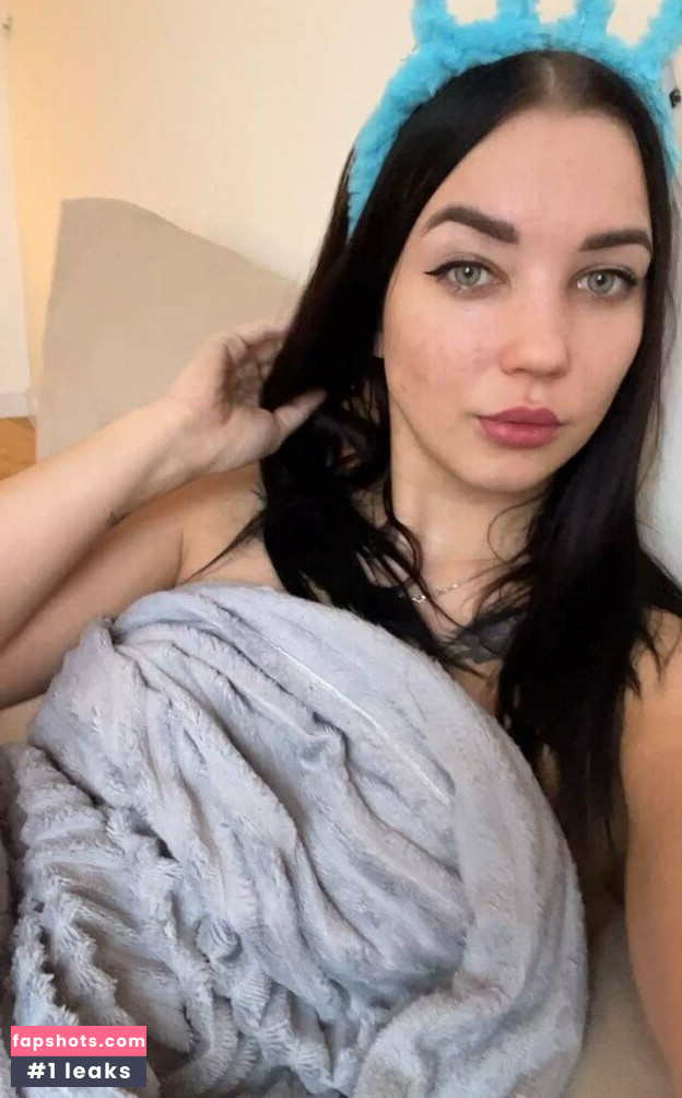 emilyvibes Nude Leaks OnlyFans - Fapshots