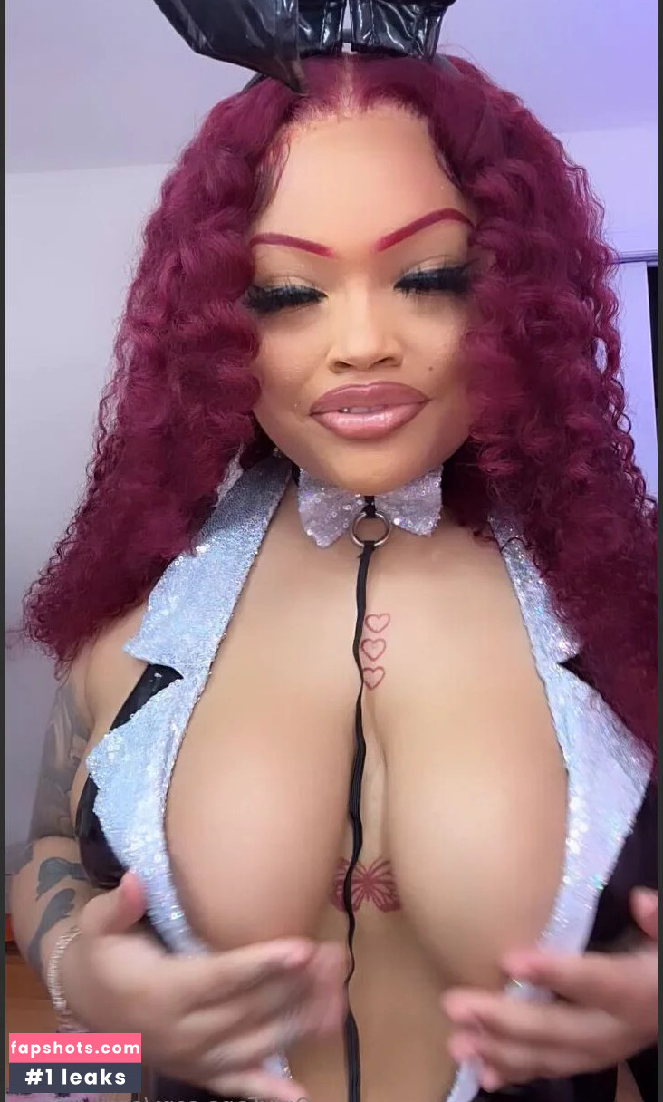 EmilyYears gallery photo #11