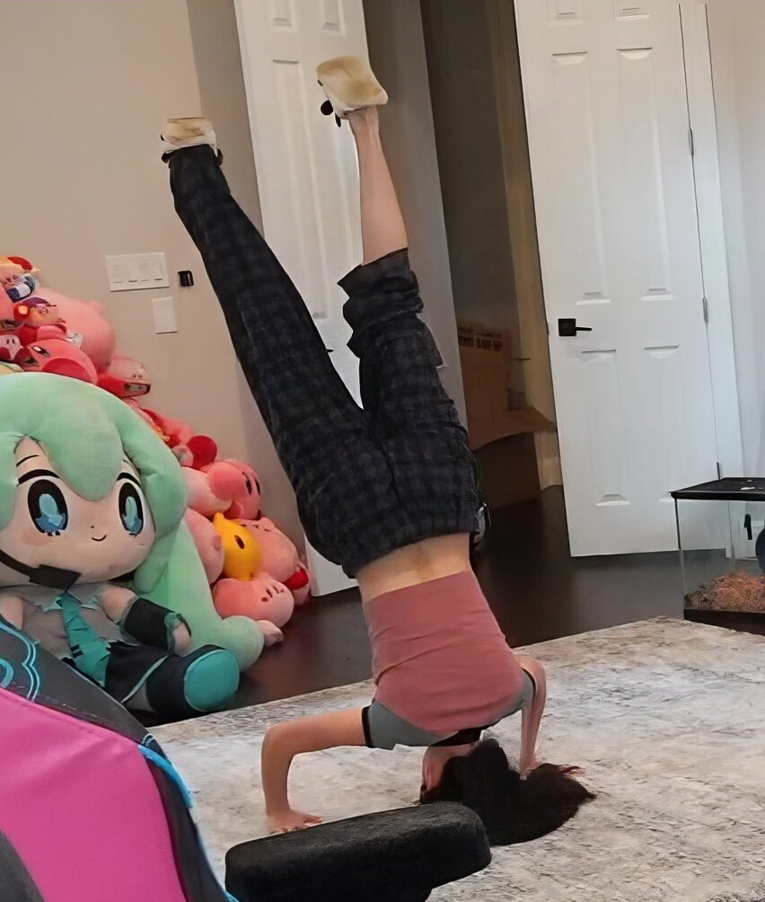 emiru-33 gallery photo #1025