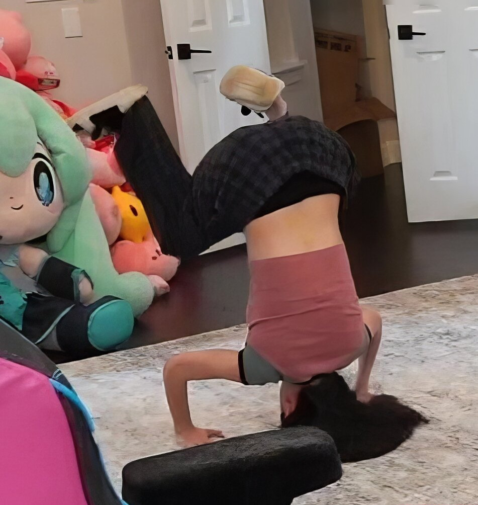 emiru-33 gallery photo #1027