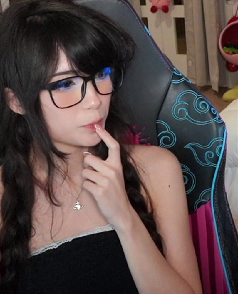 emiru-33 gallery photo #1062