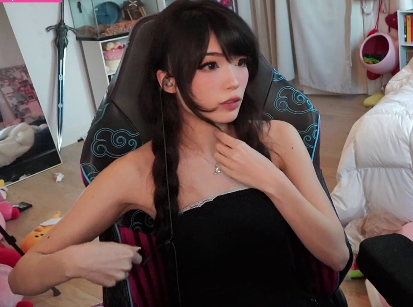 emiru-33 gallery photo #1071