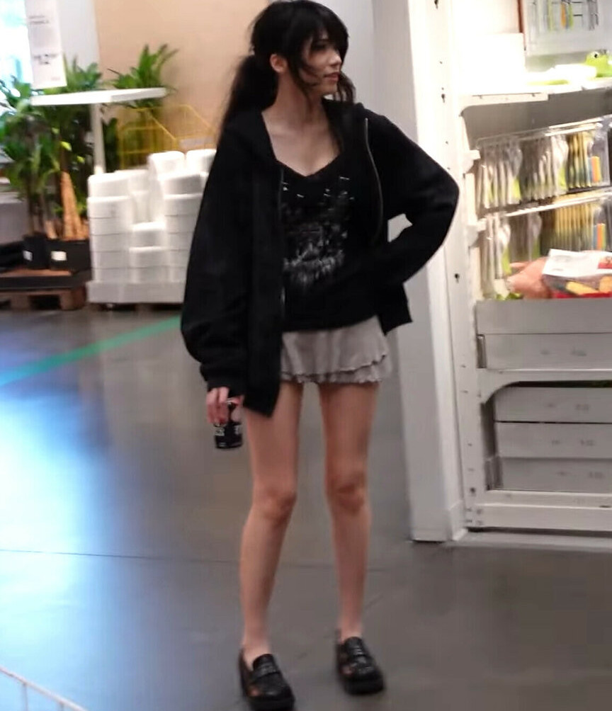 emiru-33 gallery photo #1101