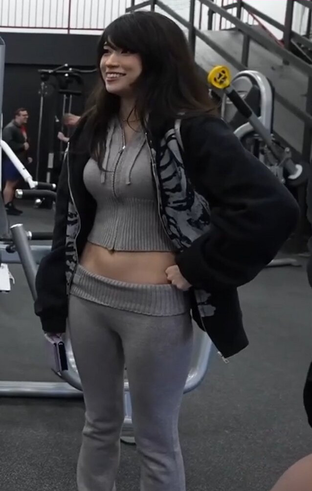 emiru-33 gallery photo #1133