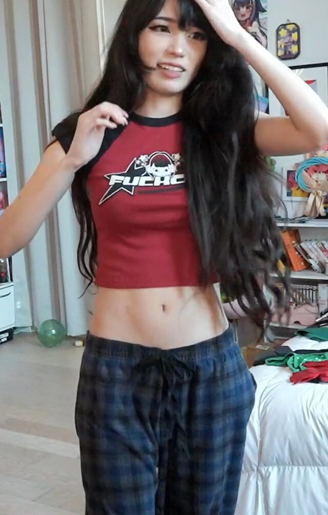 emiru-33 gallery photo #1192