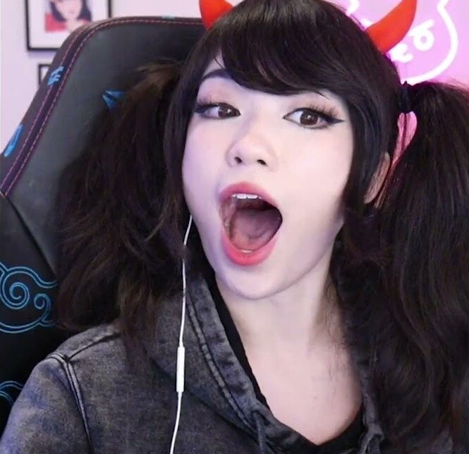 emiru-33 gallery photo #1256