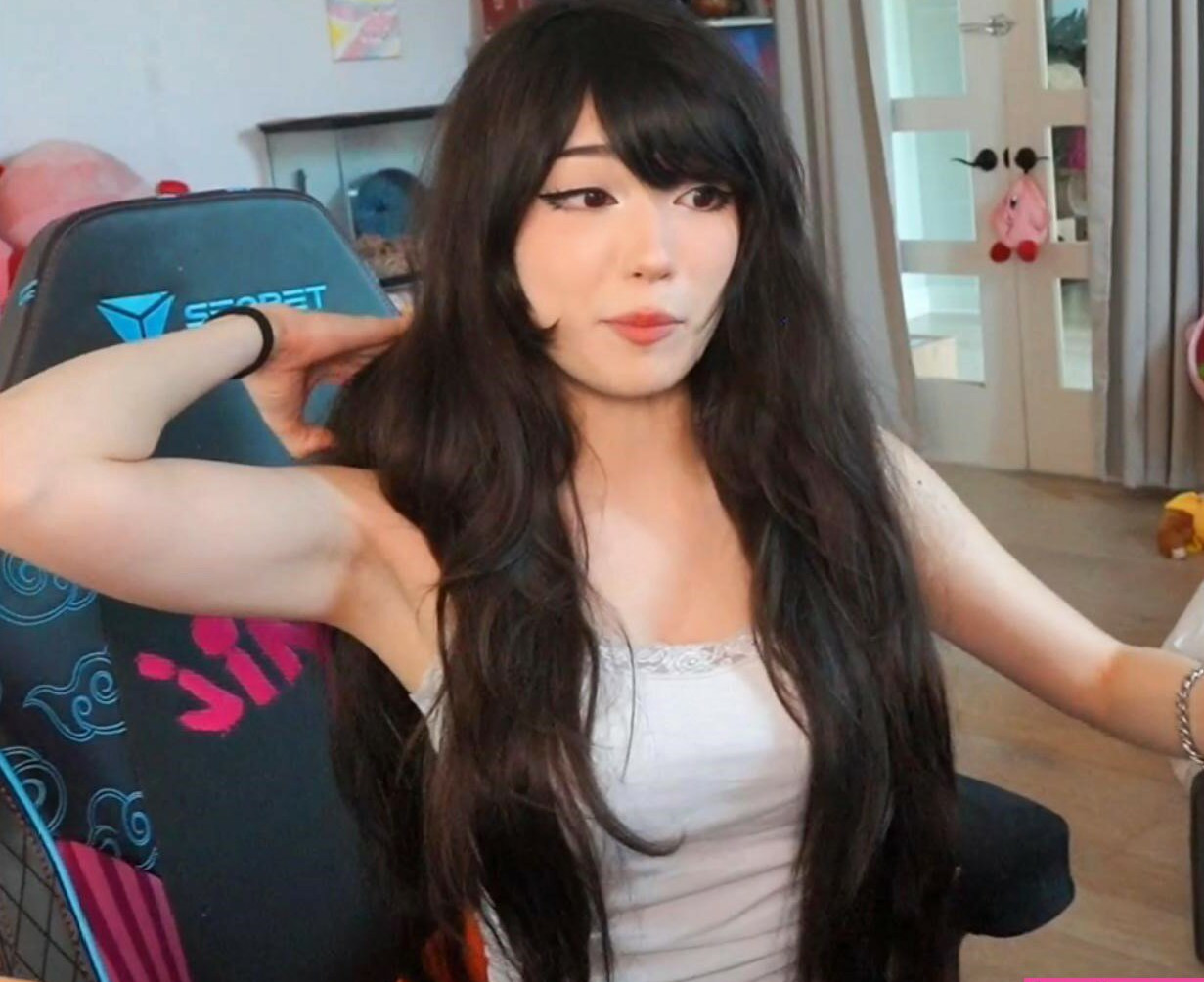 emiru-33 gallery photo #1360