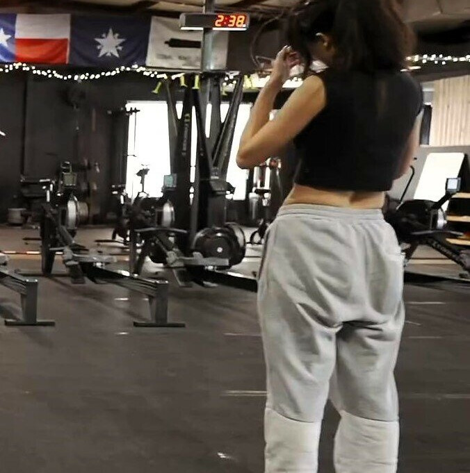 emiru-33 gallery photo #1432