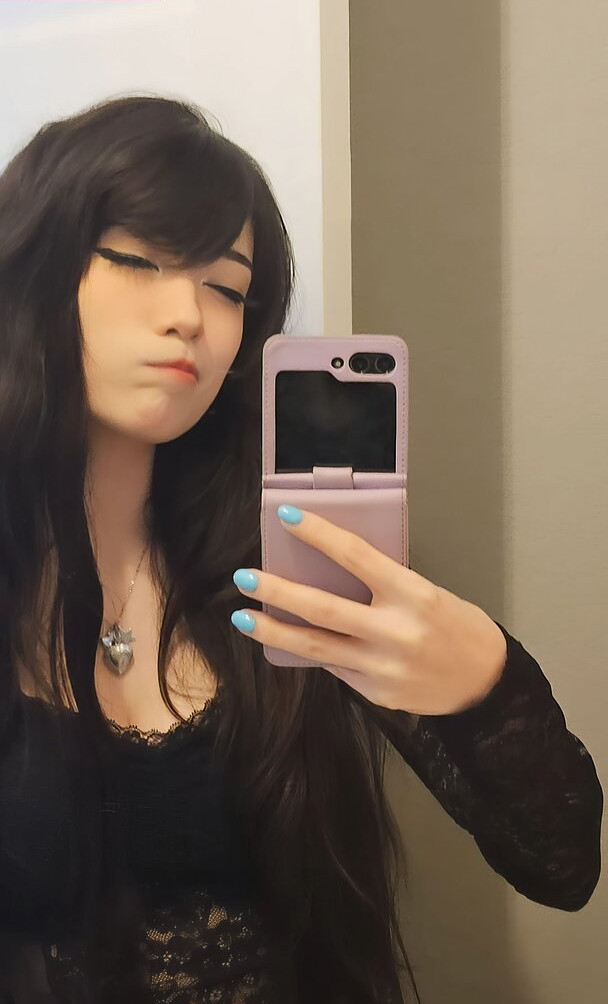 emiru-33 gallery photo #1439