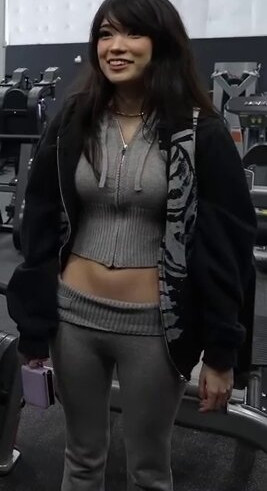 emiru-33 gallery photo #1440