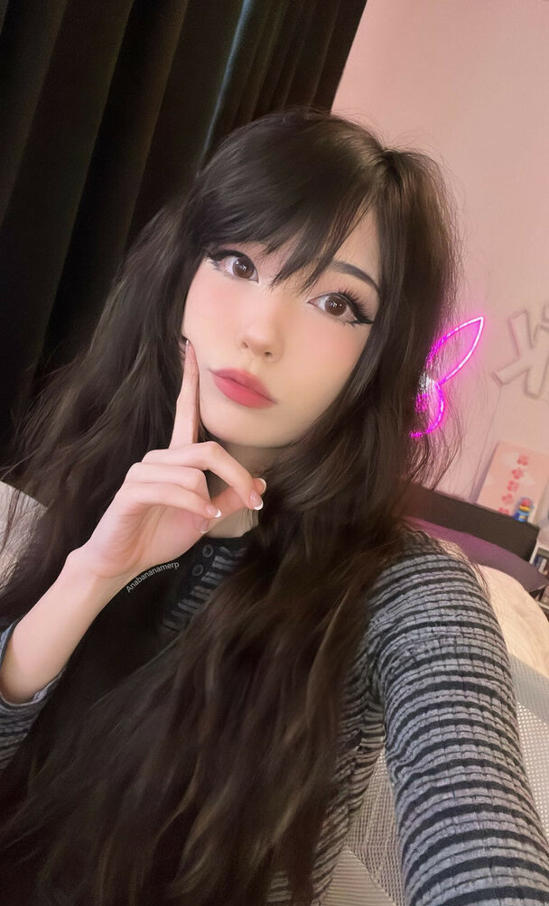 emiru-33 gallery photo #1487