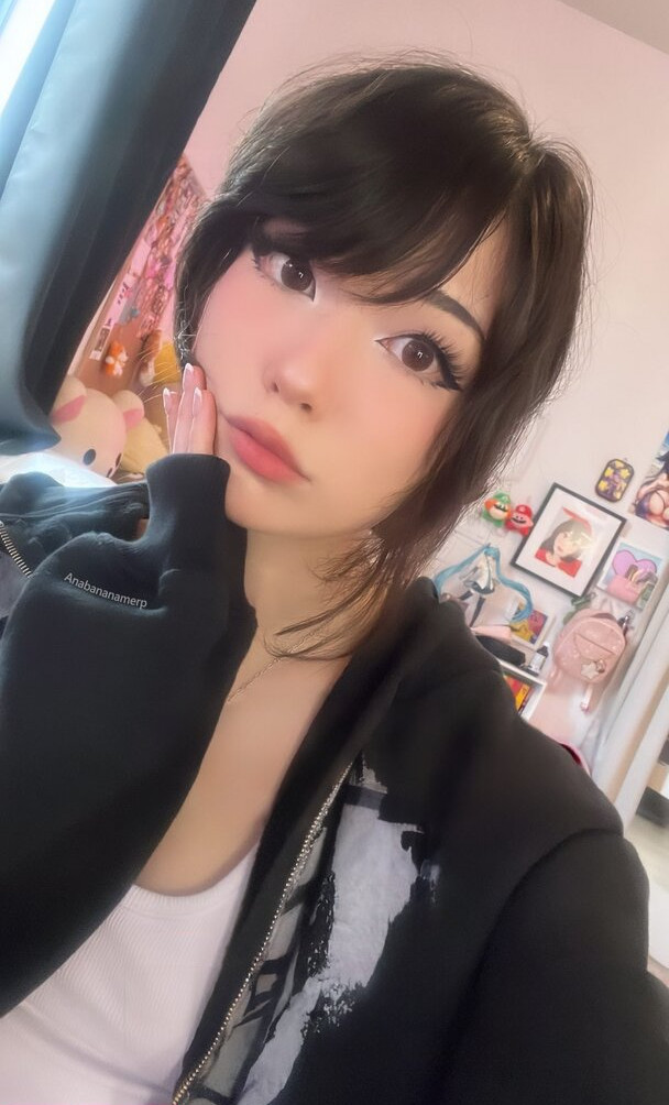 emiru-33 gallery photo #1488