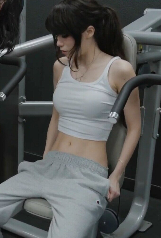 emiru-33 gallery photo #1501