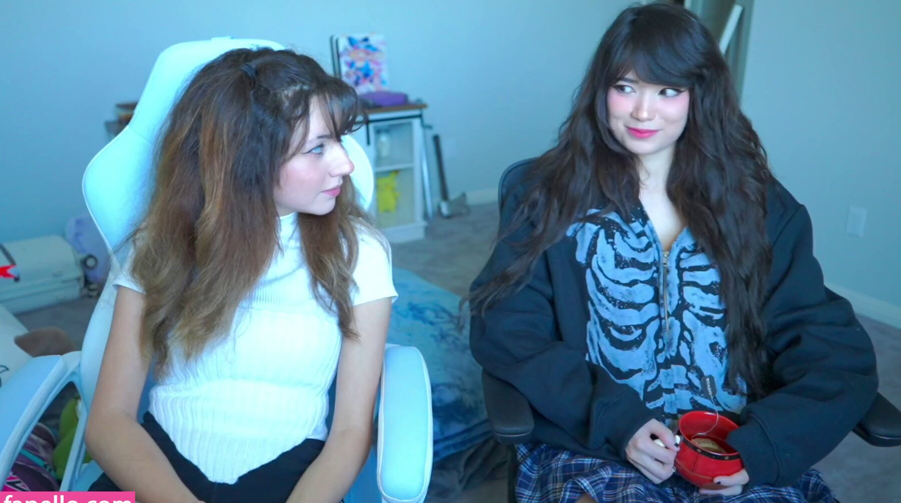 emiru-33 gallery photo #1517