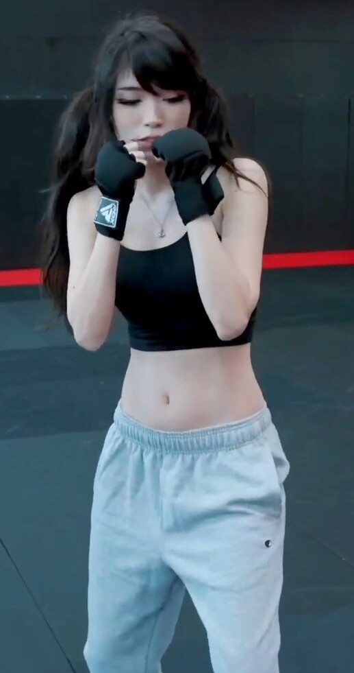 emiru-33 gallery photo #1545